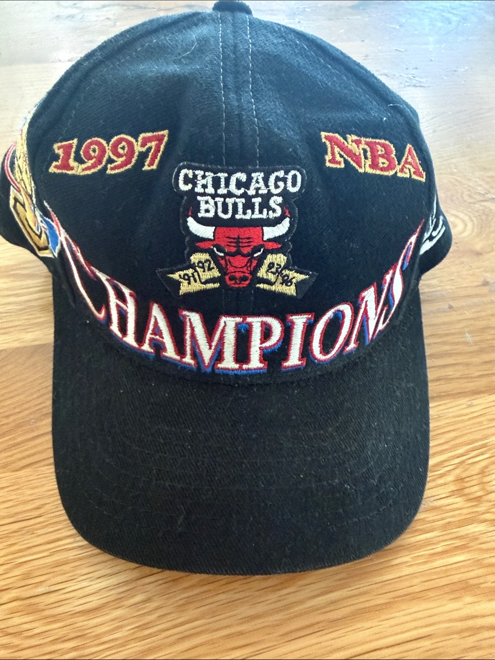 Vintage 97 Chicago Bulls 1997 NBA Champions Black Embroidered Cap
